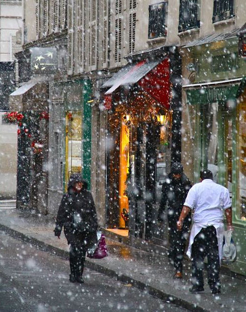 Paris Snow Globe
